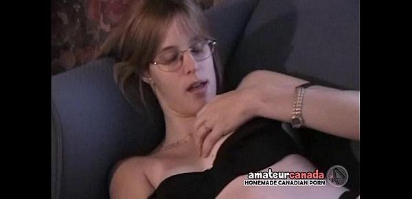  Skinny pregnant country geek fingering pussy wearing glasses